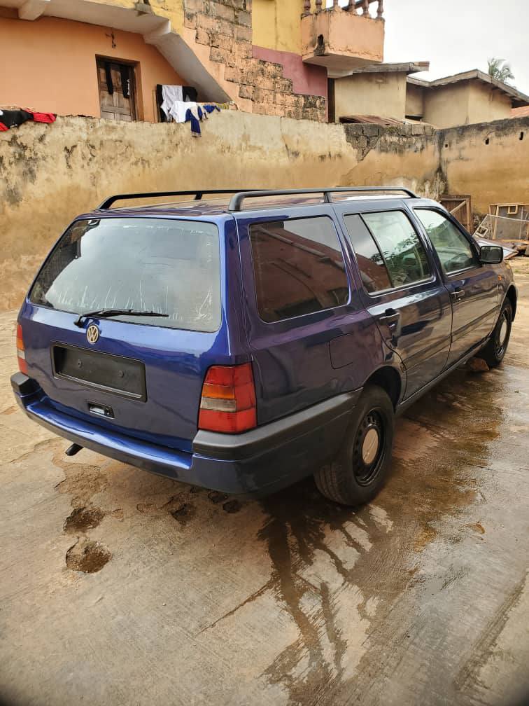 A picture of Volkswagen golf 3