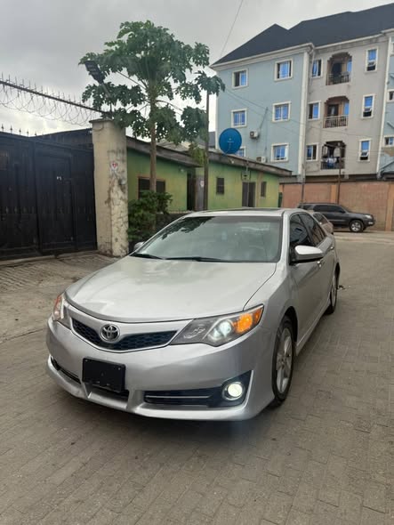 A picture of Registered 2013 Toyota Camry SE V4