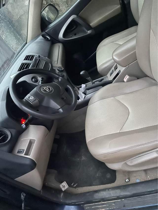 A picture of Toyota RAV4 2008 first body pan