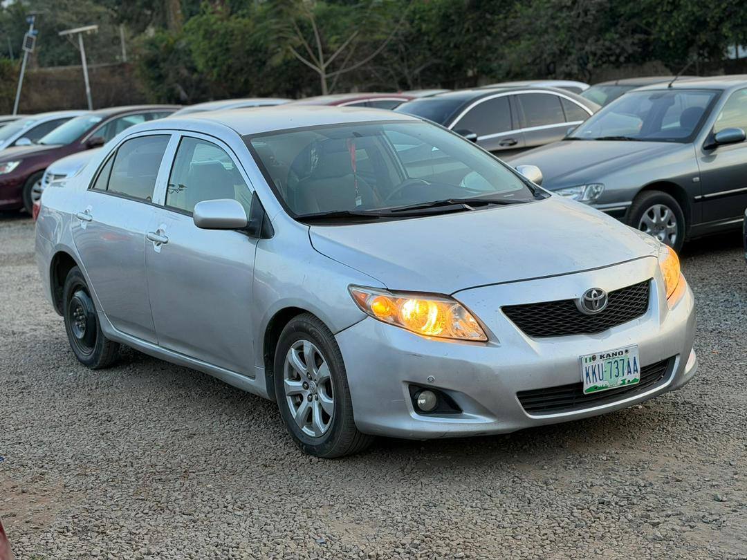 A picture of 2010 Toyota Corolla LE Nigerian Used Distress Sale