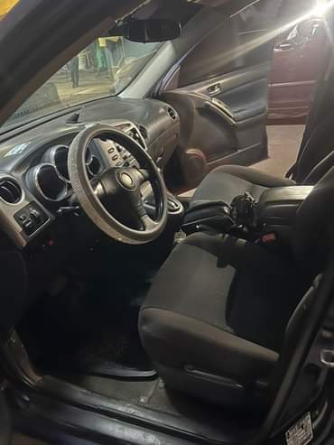 A picture of Awoof deal on this 2006 Toyota matrix with good Engine
