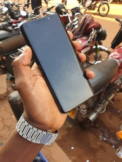 A picture of Samsung galaxy S9