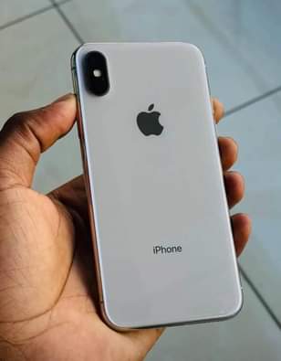 A picture of IPhone x