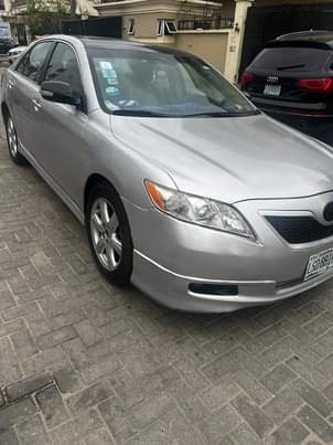 A picture of Toyota Camry v6 Lekki