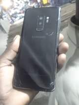 A picture of Samsung S9 krek kdg gb64 ram6 net4g charge mkataba 0757407205