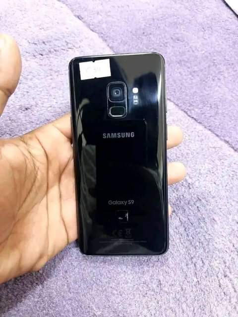 A picture of S9 0744893603