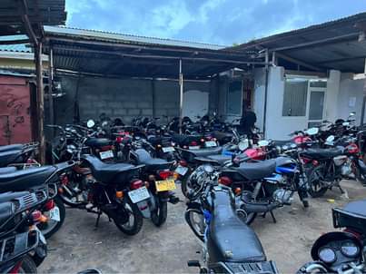 A picture of Nauza piki piki