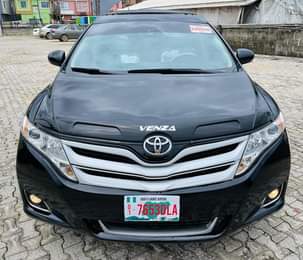 A picture of TOYOTA VENZA 2010 FULLEST OPTION