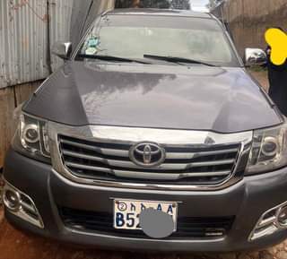used toyota hilux