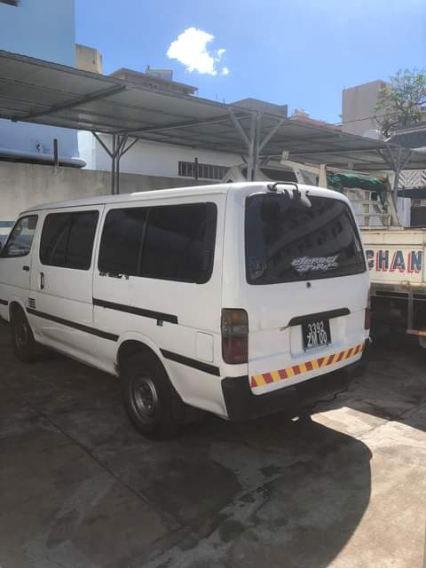 used toyota hiace