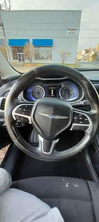 A picture of 2015 Chrysler 200 Limited Sedan 4D