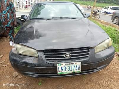 A picture of Toyota Camry pencil 1999