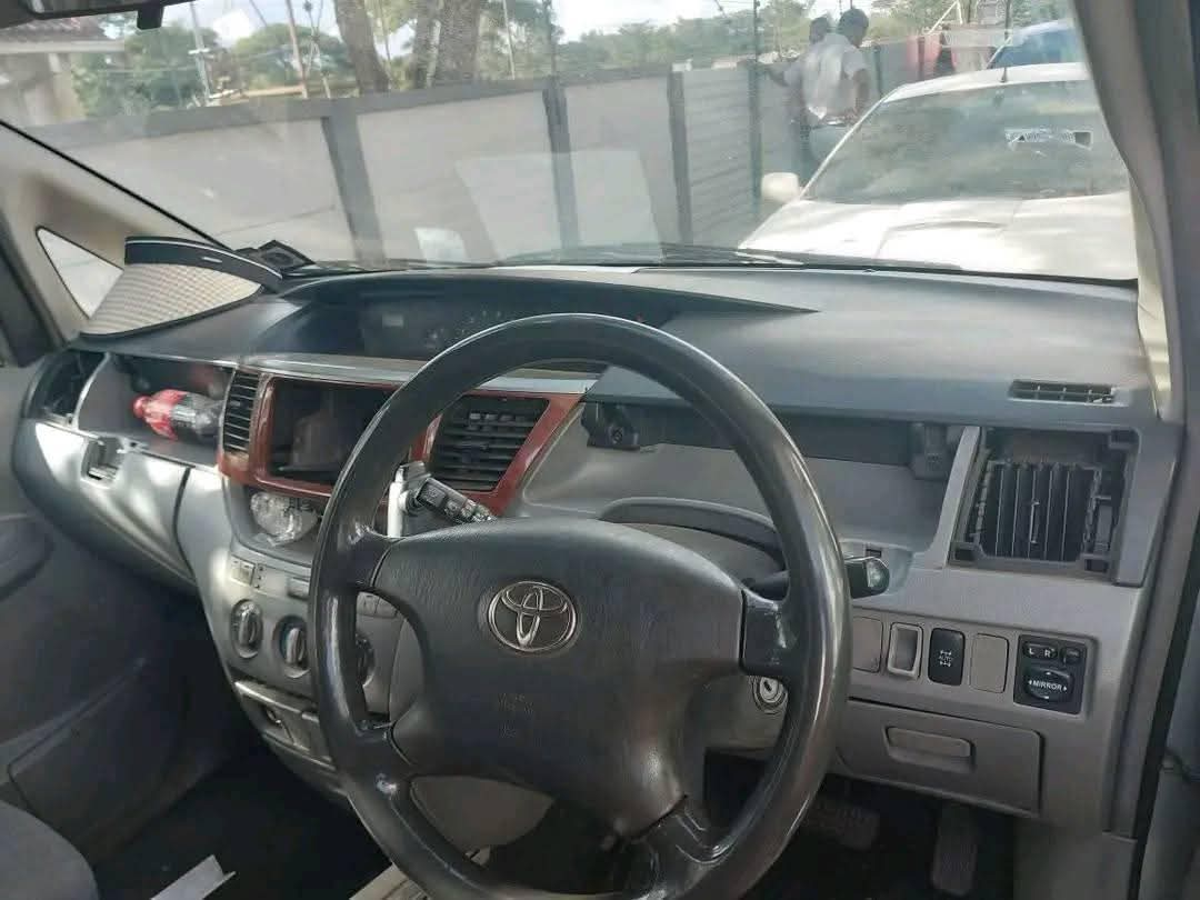 used toyota noah