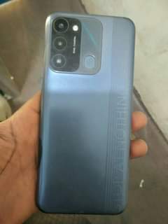 A picture of tecno spark 8c