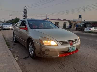 A picture of V6 Honda Accord 2006 model fuel economical