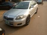 A picture of Awoof Toyota avensis for sale