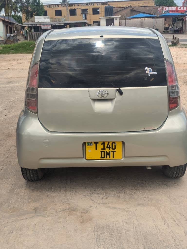 A picture of Toyota passo piston 4
