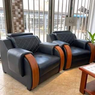 A picture of Sofa set