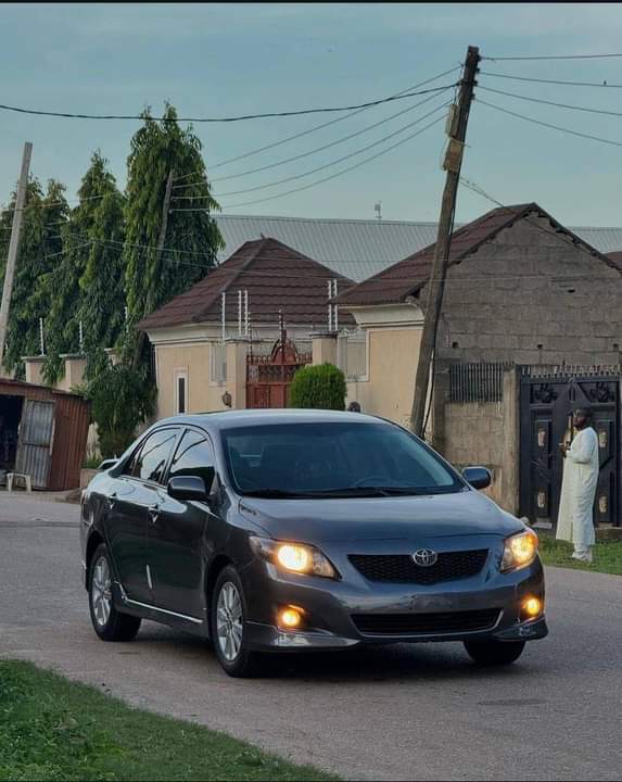 A picture of FOR SALE SLIGHTLY USED TOYOTA COROLLA S 2009 MODEL BELGIUM