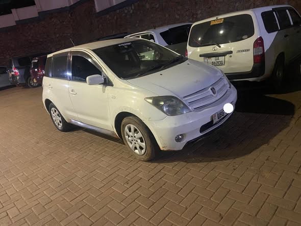 used toyota ist