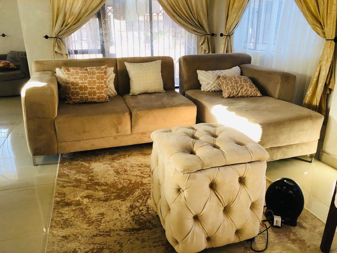 classifieds/furniture sofas