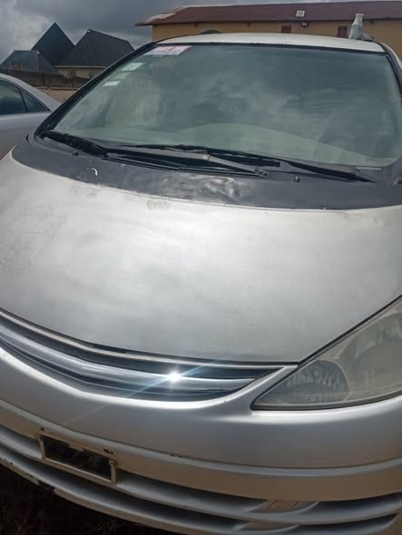 A picture of Toyota previa