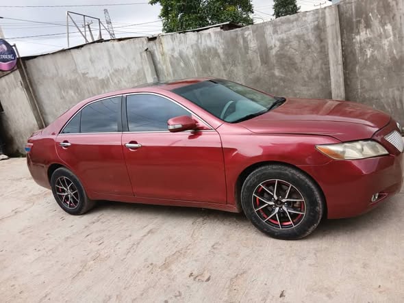 A picture of Sharp clean 2007 model registered Toyota Camry