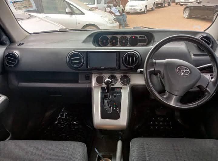 A picture of TOYOTA RUMION