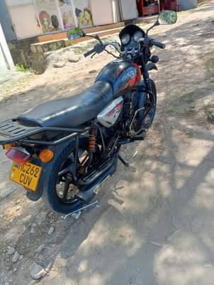 A picture of Boxer cc 150