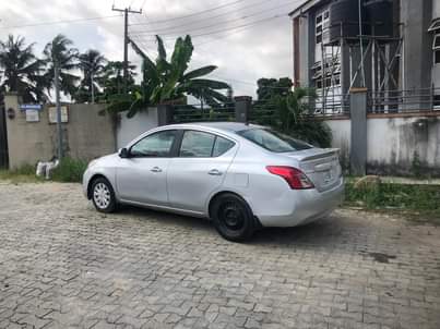 A picture of Nissan versa 2013