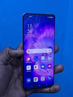 A picture of OPPO FIND X5 PRO 5G
