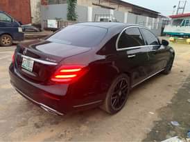 A picture of 2017 Mercedes Benz E 300 full option