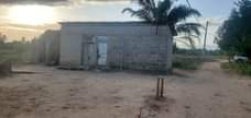 A picture of Kiwanja pamoja na banda vinauzwa