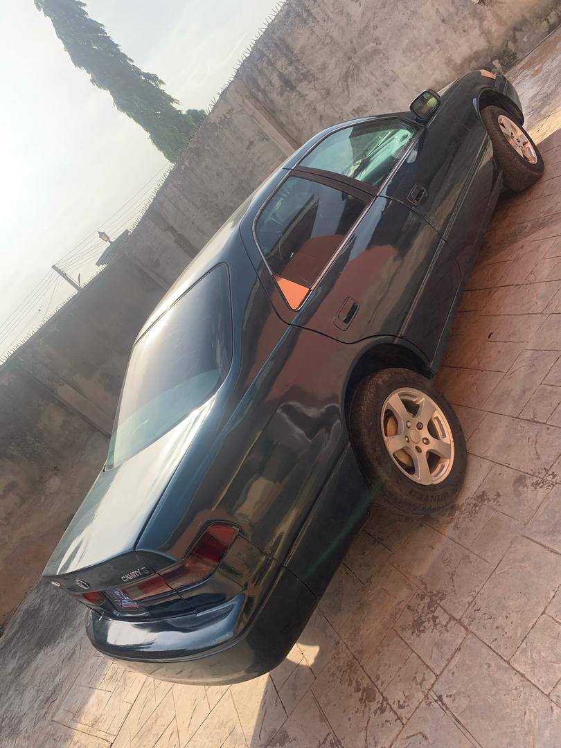 A picture of Toyota Camry Pencil