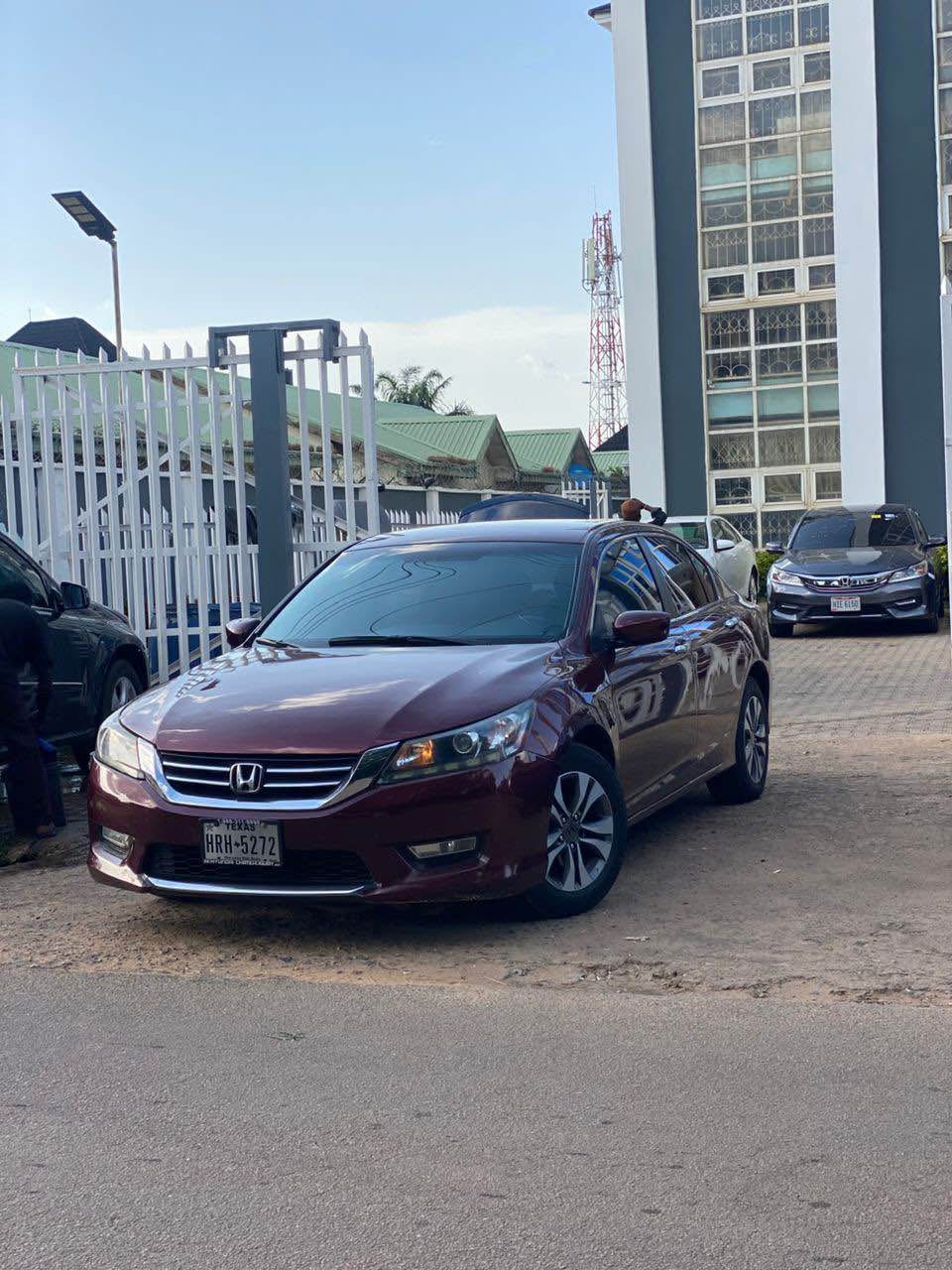 A picture of HONDA ACCORD