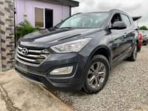 A picture of Hyundai Santa Fe 2015