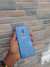 A picture of SAMSUNG S9 PLUS