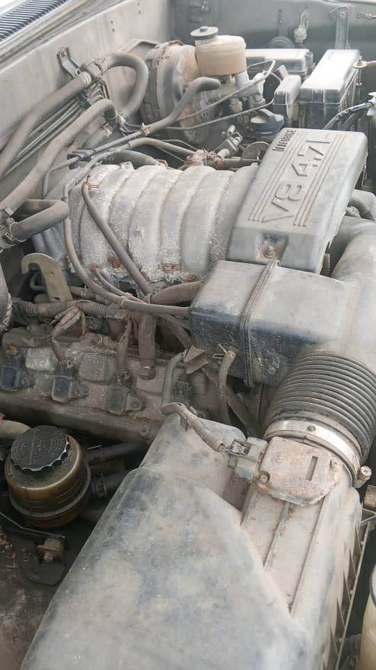 A picture of Toyota sequoia 09063393963