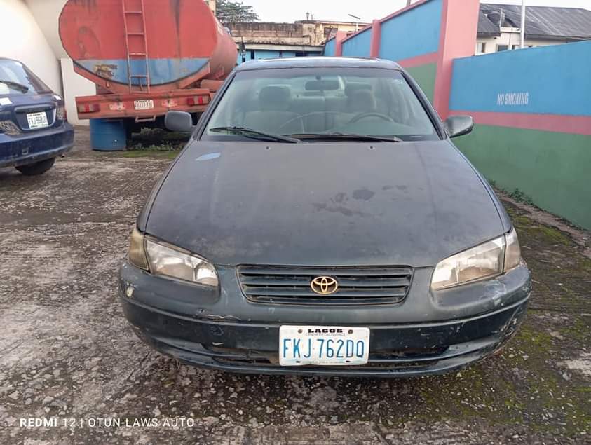 A picture of Toyota Camry First body 1999