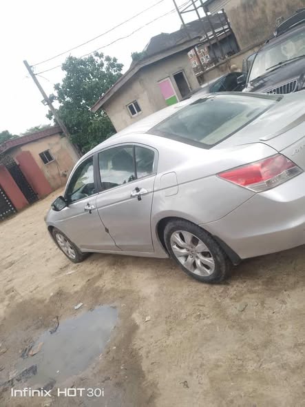 A picture of 3m engine gearbox AC working well warri