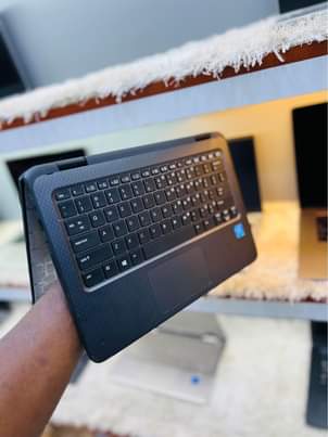 A picture of Hp 11 g2