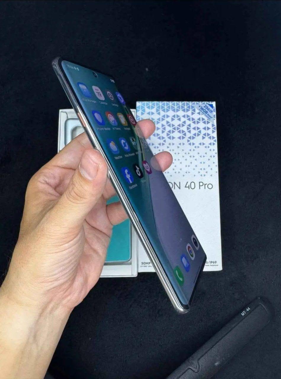 A picture of Tecno Camon 40 pro 5G on sale at UGX 400