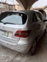 A picture of Mercedes Benz B180 diesel engine for sale Engine Gear Legs