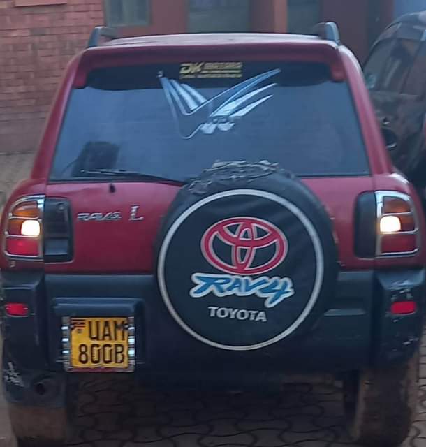 A picture of Toyota RAV4 short 6m