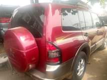 A picture of Mitsubishi Montero 2002 registered