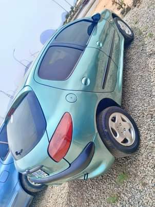 A picture of PEUGOT 206