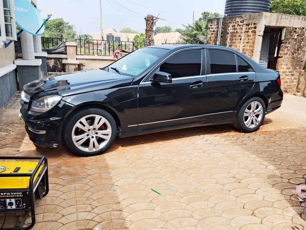A picture of Mercedes Benz