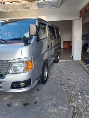 used nissan caravan