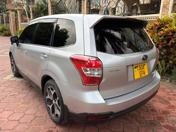 A picture of SUBARU FORESTER 0620356906