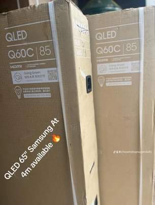 A picture of LG and Samsung Tvs 65 inches